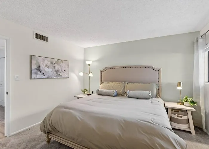 Apartment Healing Haven Near Banner Heart Hospital *